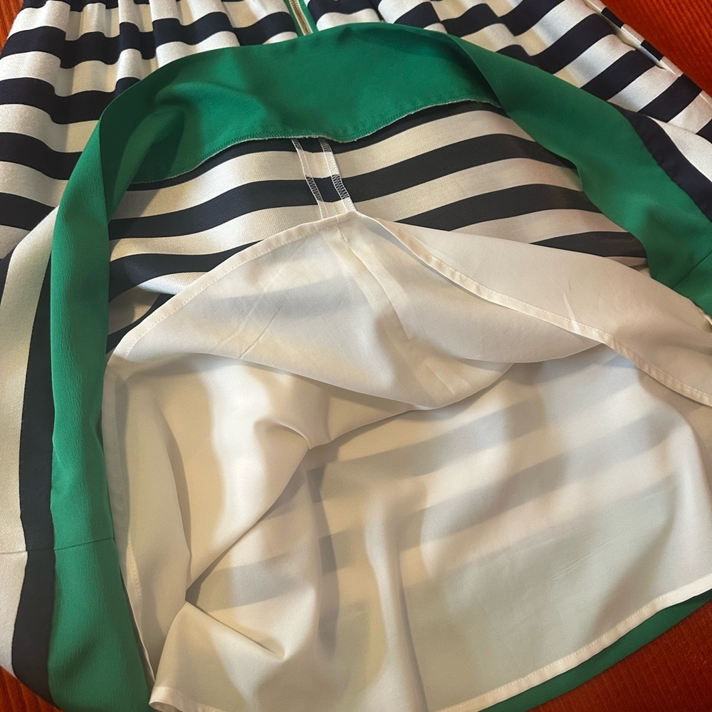 Classic Navy and Cream Striped Sleeveless Dress w/ Kelly Green Hem - Women’s 10 - Picture 7 of 7